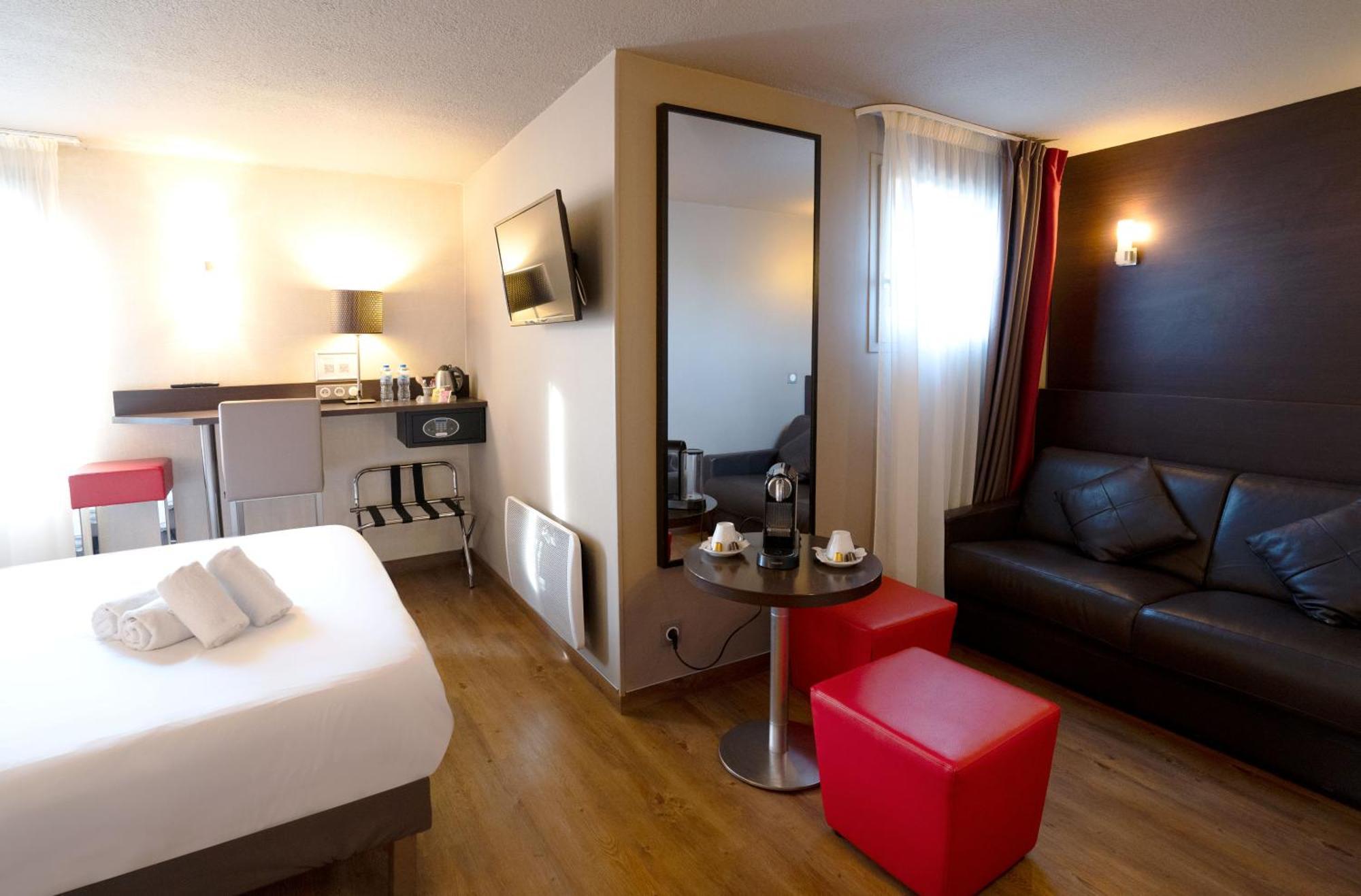 Best Western L'Atelier 117 Maubeuge Eksteriør billede