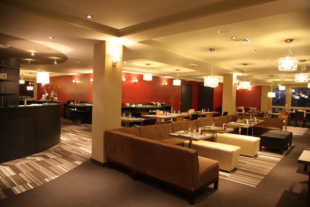 Best Western L'Atelier 117 Maubeuge Restaurant billede